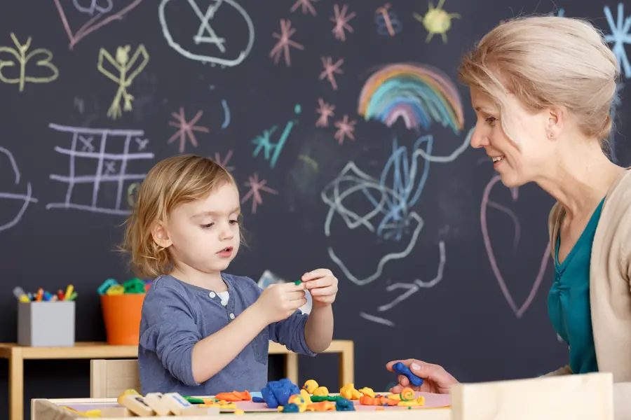 Imagine sugestivă pentru cursul Repere teoretice și practice în educația timpurie