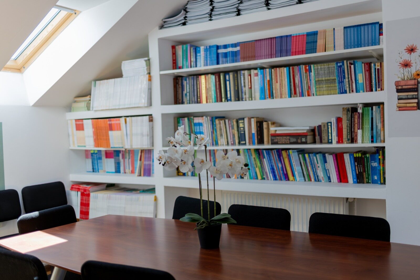 Bibliotecă și spațiu de studiu Henri Coandă